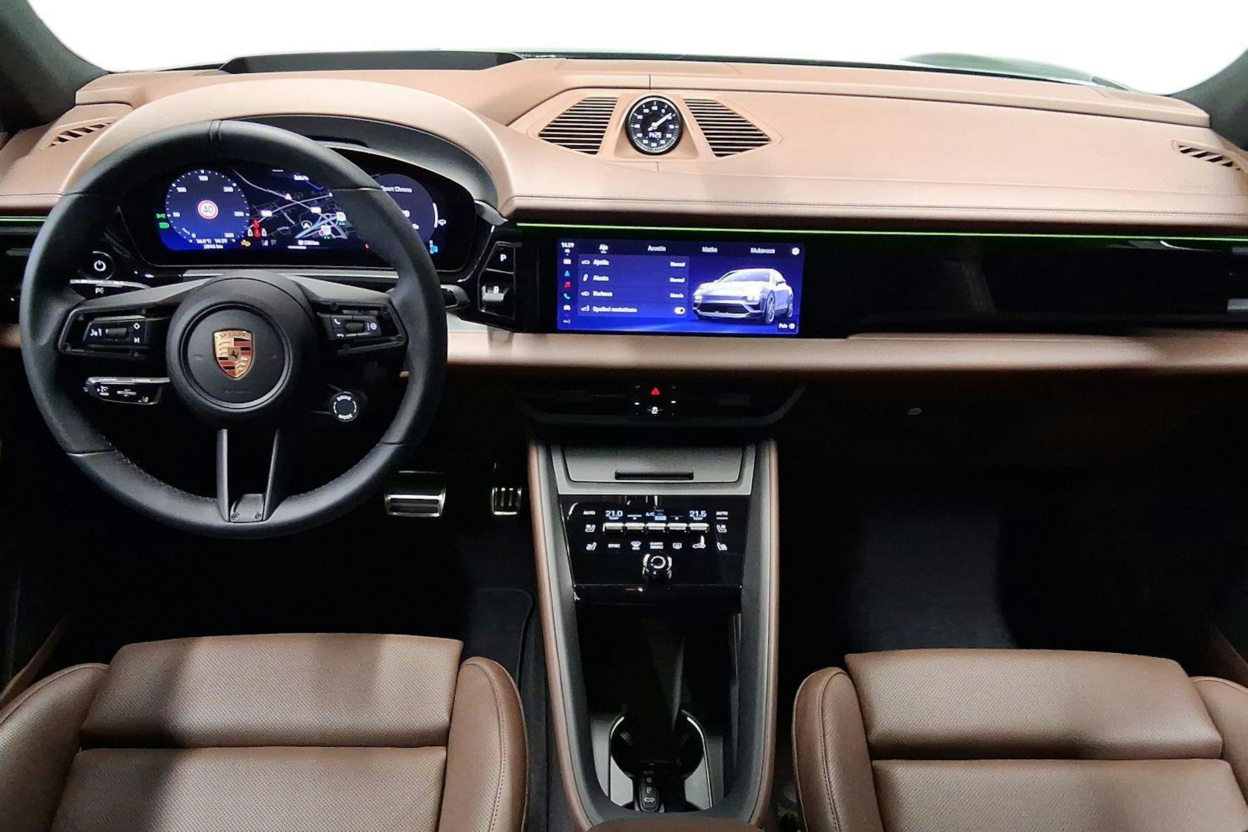 vihreä Porsche Macan 2025 kuva 7.