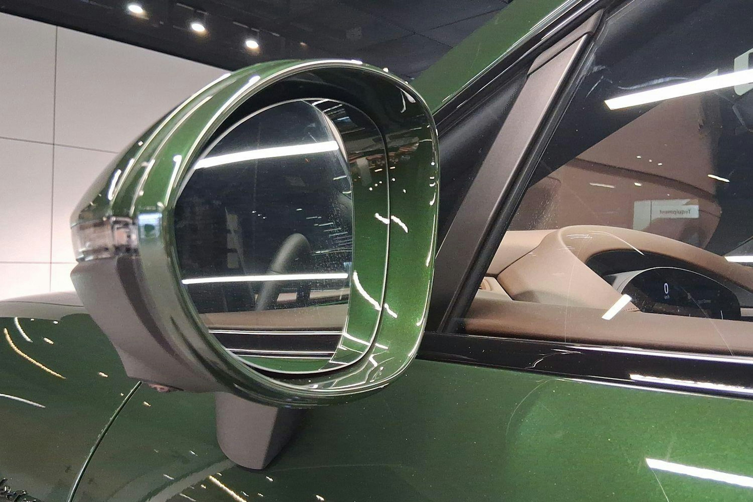 vihreä Porsche Macan 2025 kuva 10.