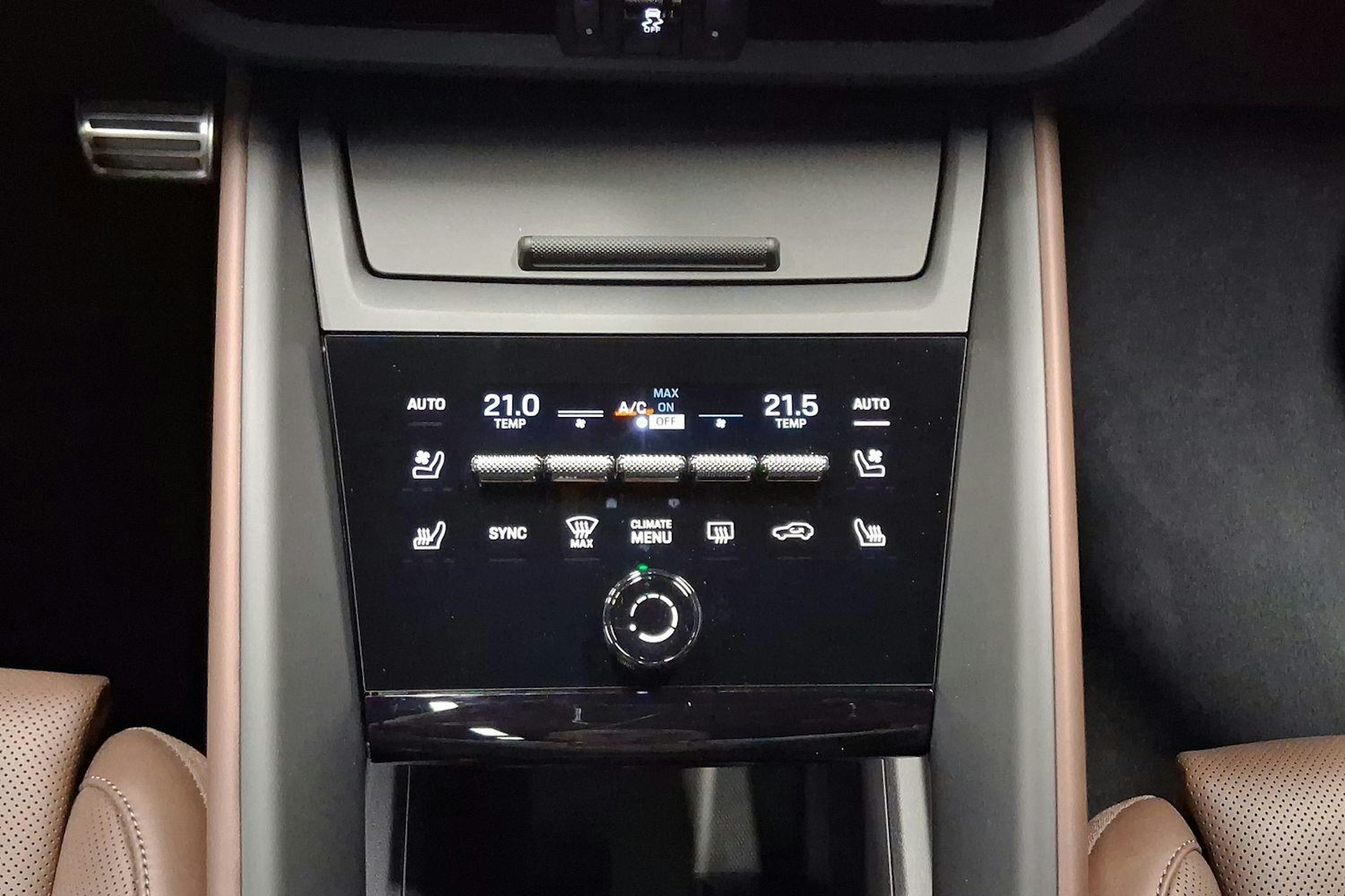 vihreä Porsche Macan 2025 kuva 15.