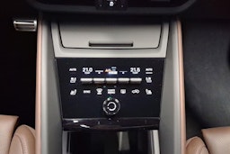 vihreä Porsche Macan 2025 kuva 15.