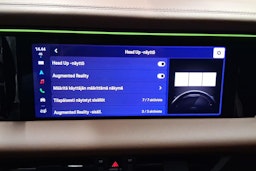 vihreä Porsche Macan 2025 kuva 19.