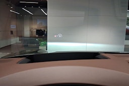 vihreä Porsche Macan 2025 kuva 24.