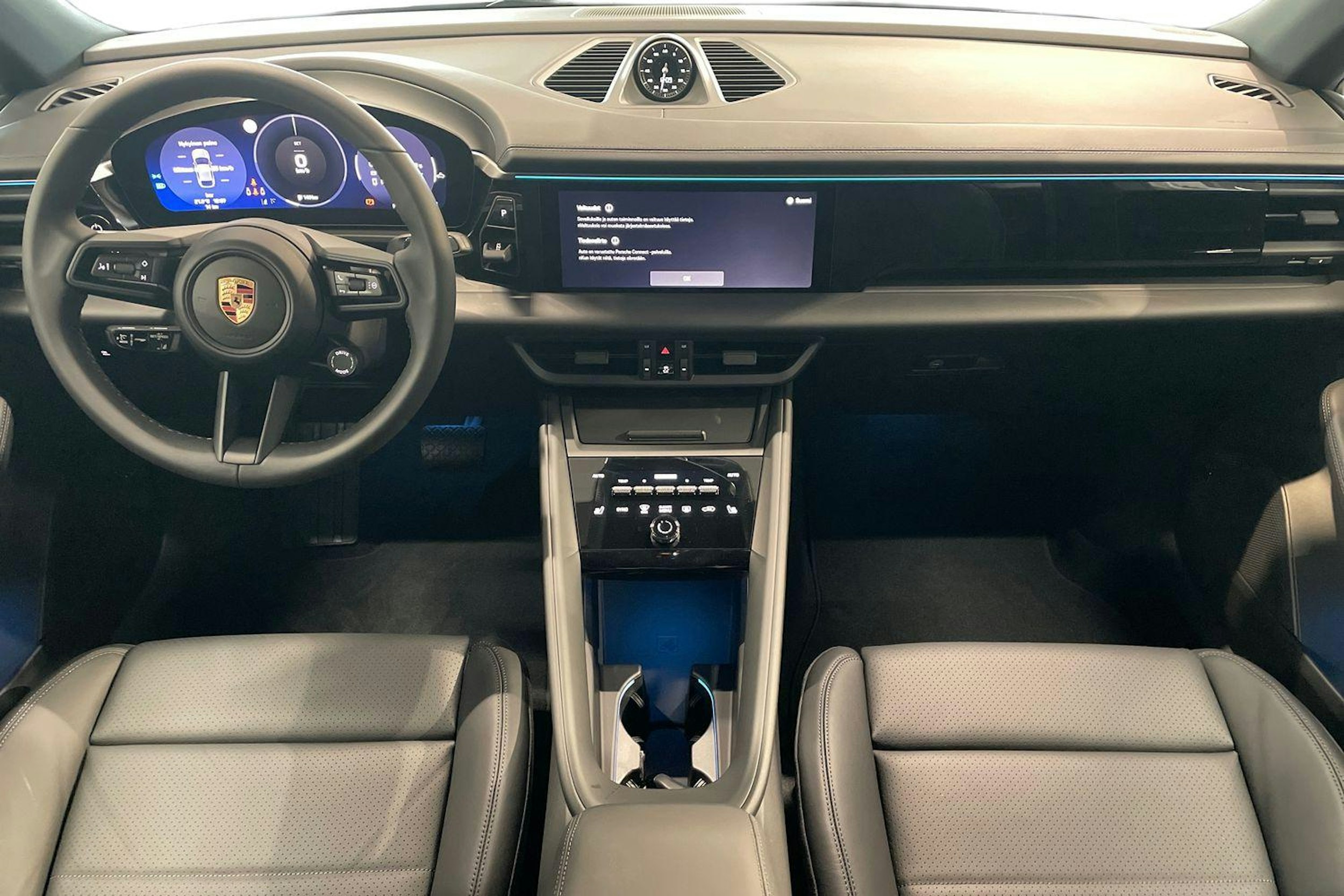 musta Porsche Macan 2025 kuva 7.