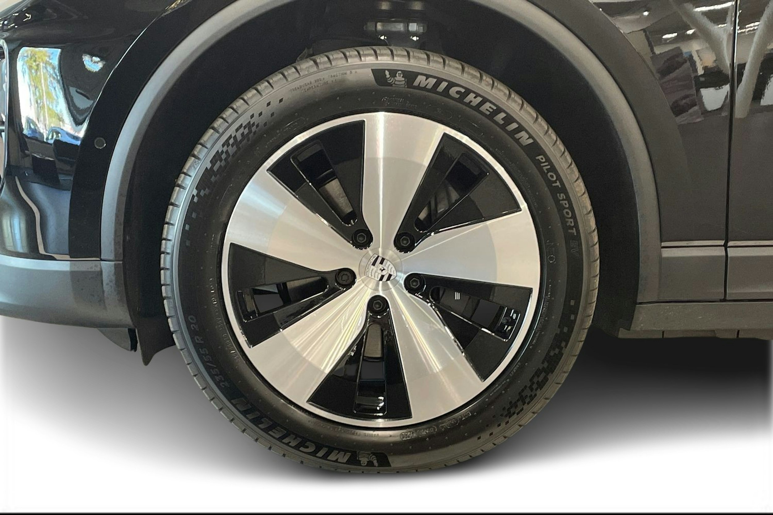 musta Porsche Macan 2025 kuva 9.