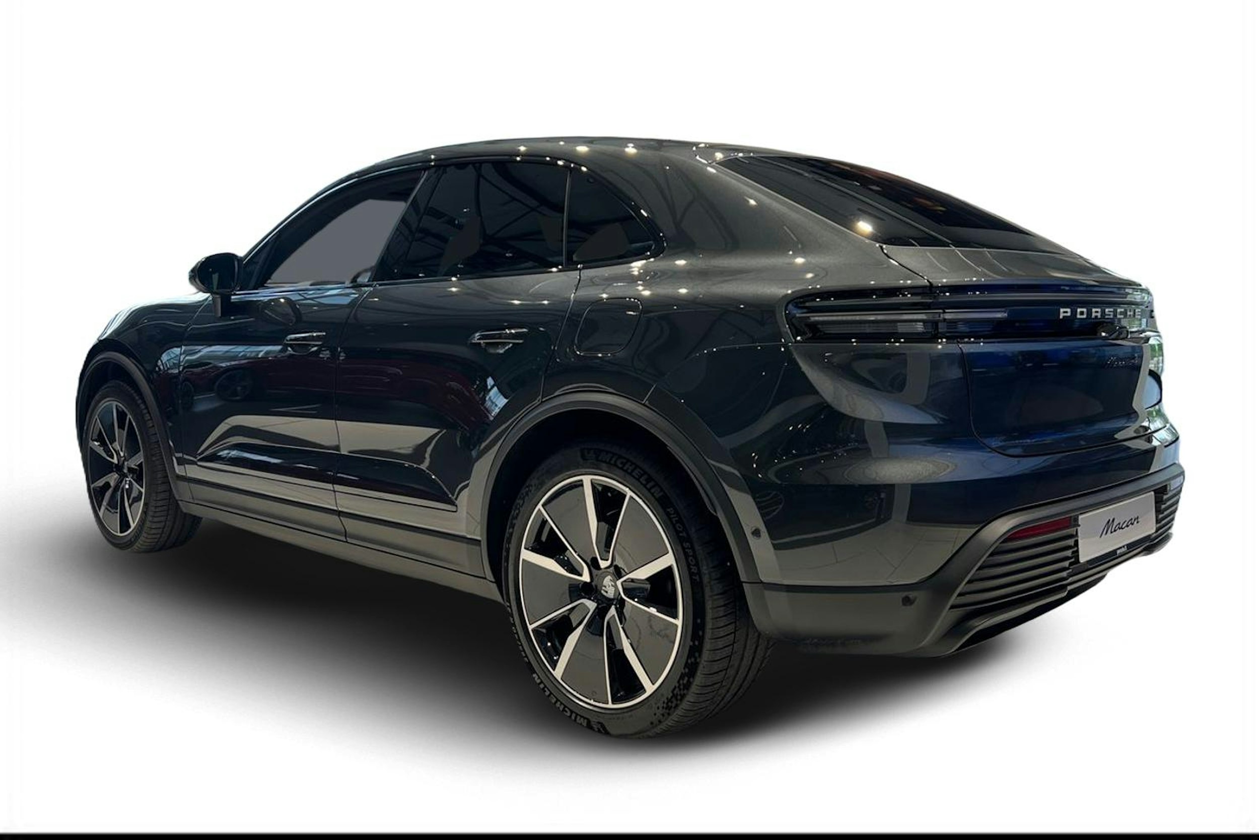 harmaa Porsche Macan 2025 kuva 2.
