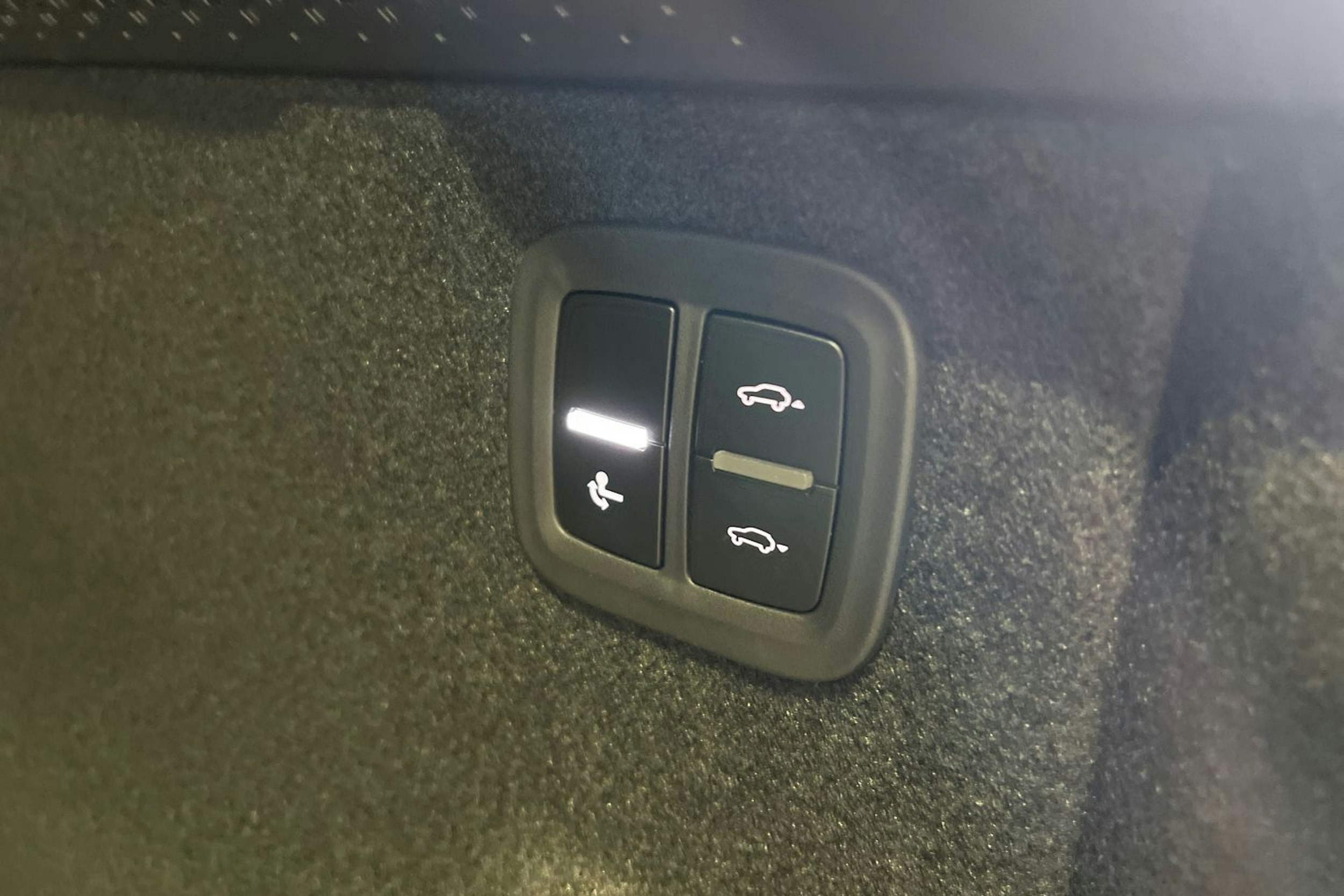 harmaa Porsche Macan 2025 kuva 11.