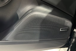 harmaa Porsche Macan 2025 kuva 17.