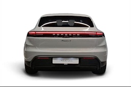 harmaa Porsche Macan 2025 kuva 3.