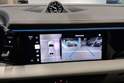 harmaa Porsche Macan 2025 kuva 15.