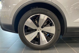 harmaa Porsche Macan 2025 kuva 10.