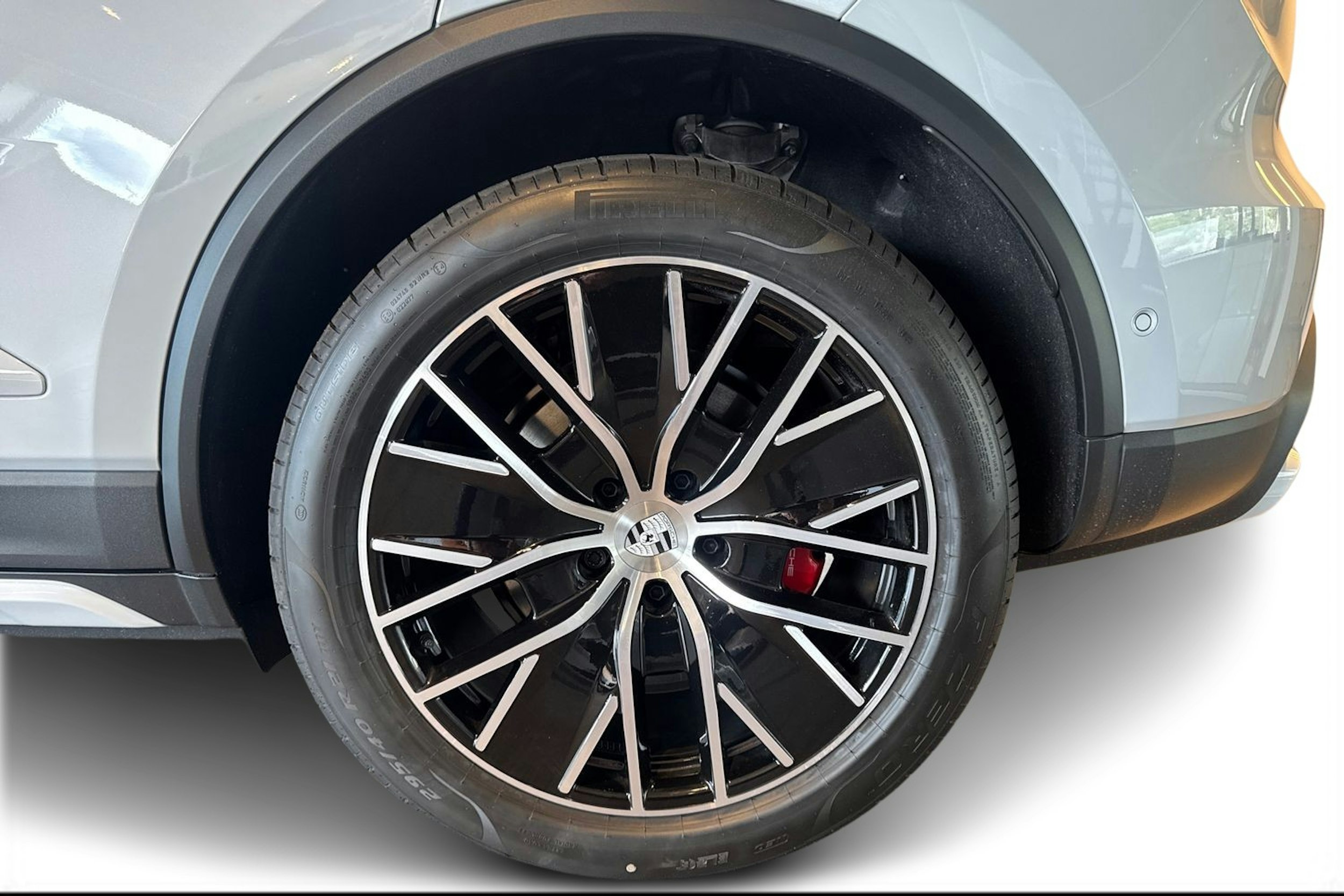 harmaa Porsche Macan 2025 kuva 9.