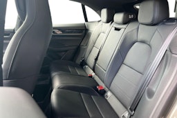 vihreä Porsche Macan 2025 kuva 8.