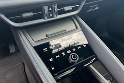 vihreä Porsche Macan 2025 kuva 14.