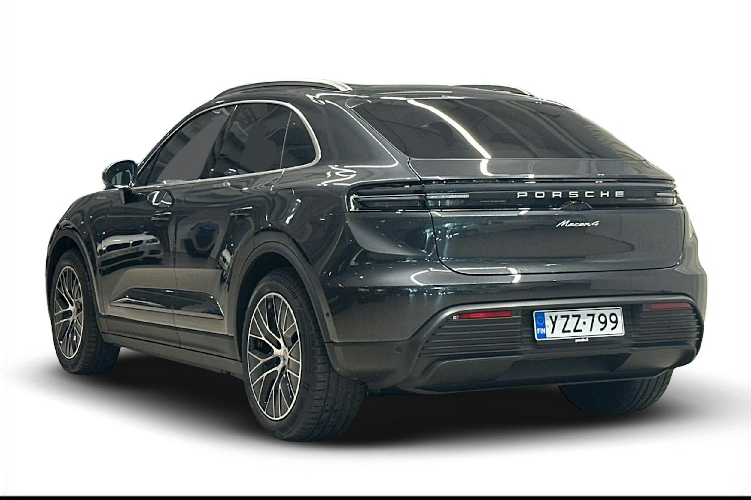 harmaa Porsche Macan 2025 kuva 2.