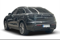 harmaa Porsche Macan 2025 kuva 2.