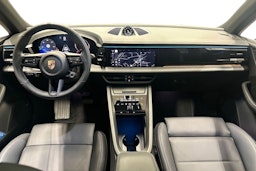 harmaa Porsche Macan 2025 kuva 7.