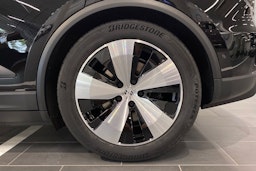 musta Porsche Macan 2025 kuva 10.