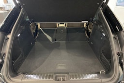 musta Porsche Macan 2025 kuva 13.