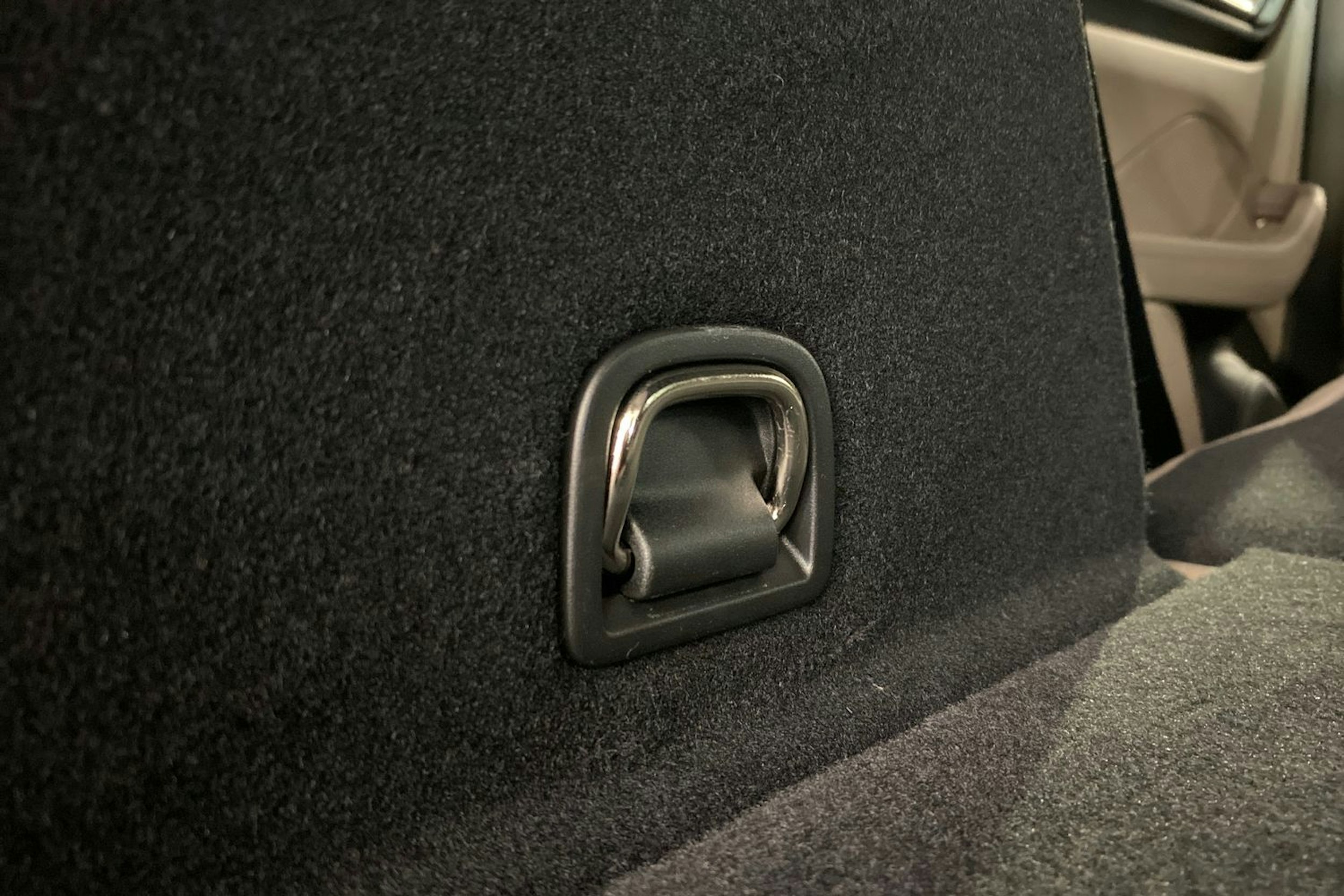 musta Porsche Macan 2025 kuva 15.