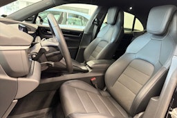 musta Porsche Macan 2025 kuva 10.