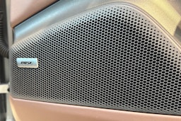 harmaa Porsche Macan 2025 kuva 14.