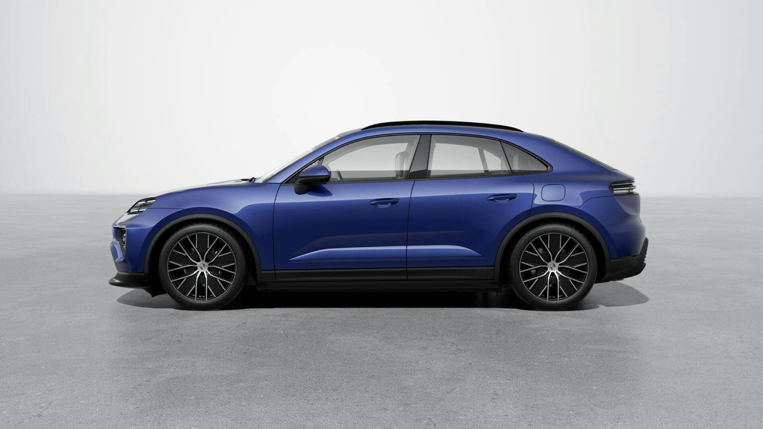 sininen Porsche Macan 2025 kuva 3.