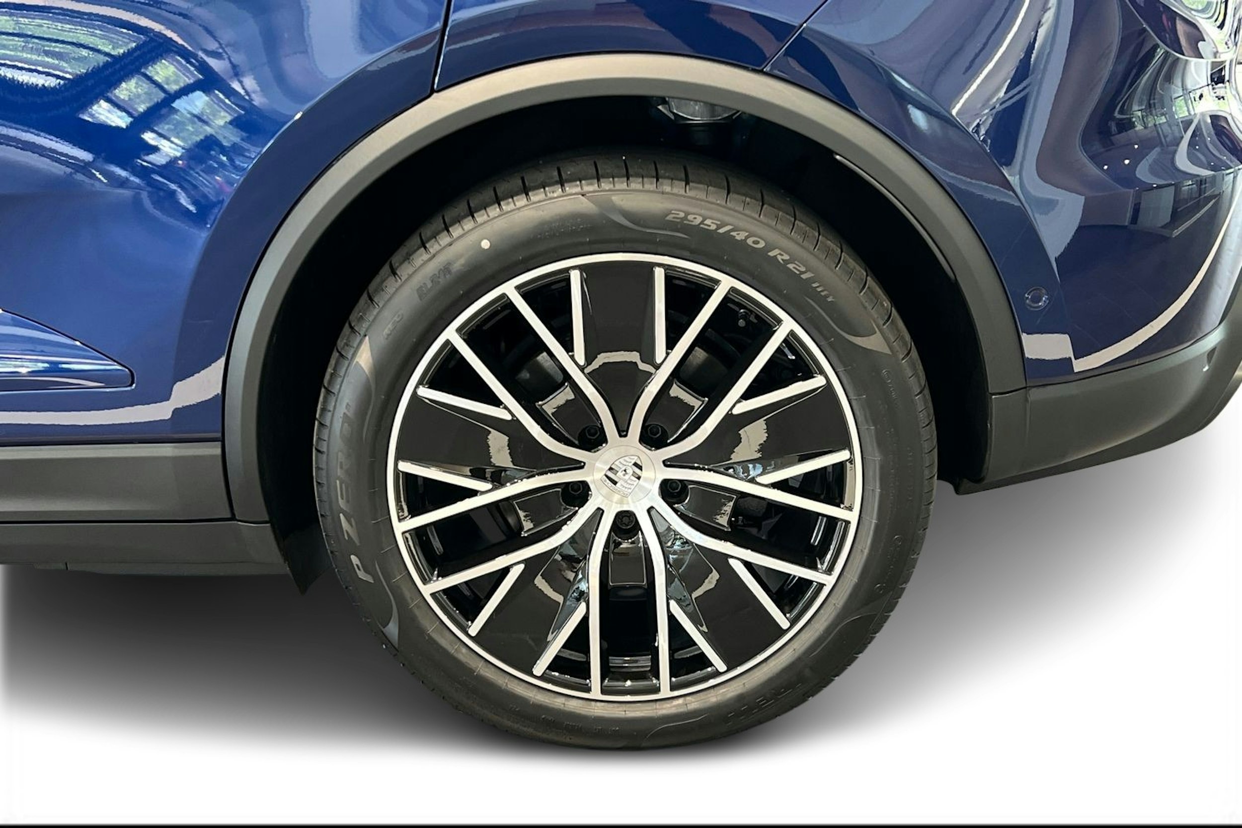 sininen Porsche Macan 2025 kuva 8.