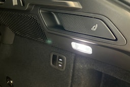 sininen Porsche Macan 2025 kuva 10.