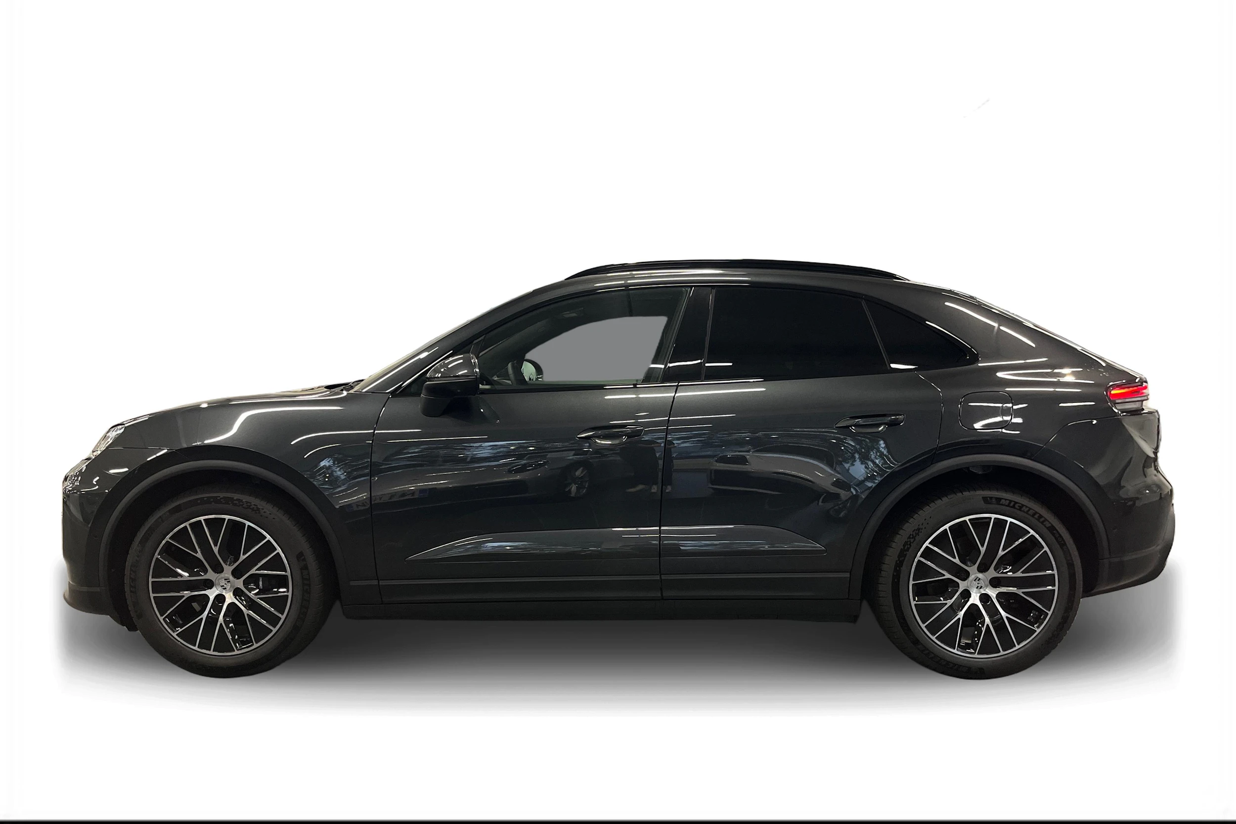 harmaa Porsche Macan 2026 kuva 5.