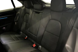 harmaa Porsche Macan 2026 kuva 8.