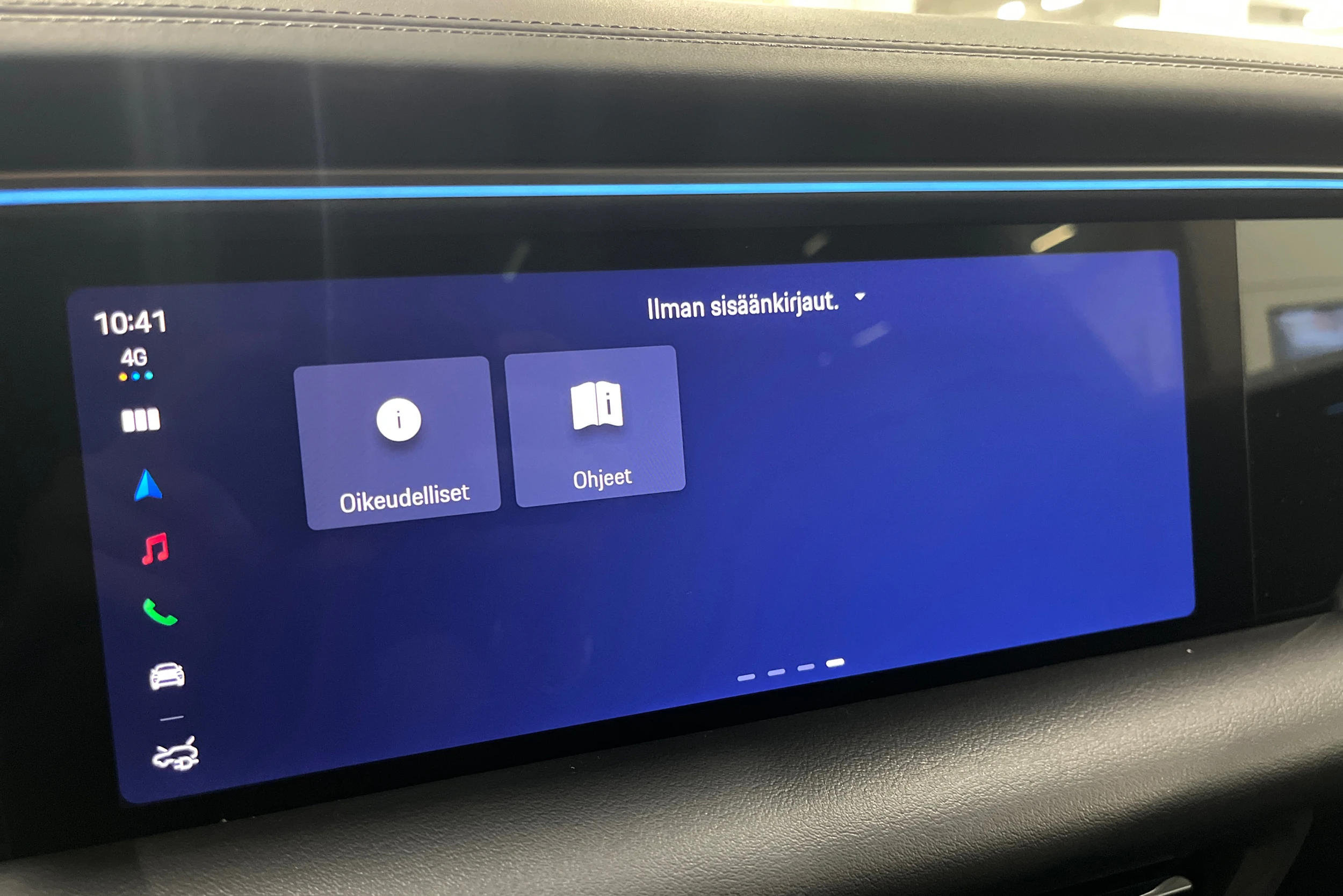 harmaa Porsche Macan 2026 kuva 20.