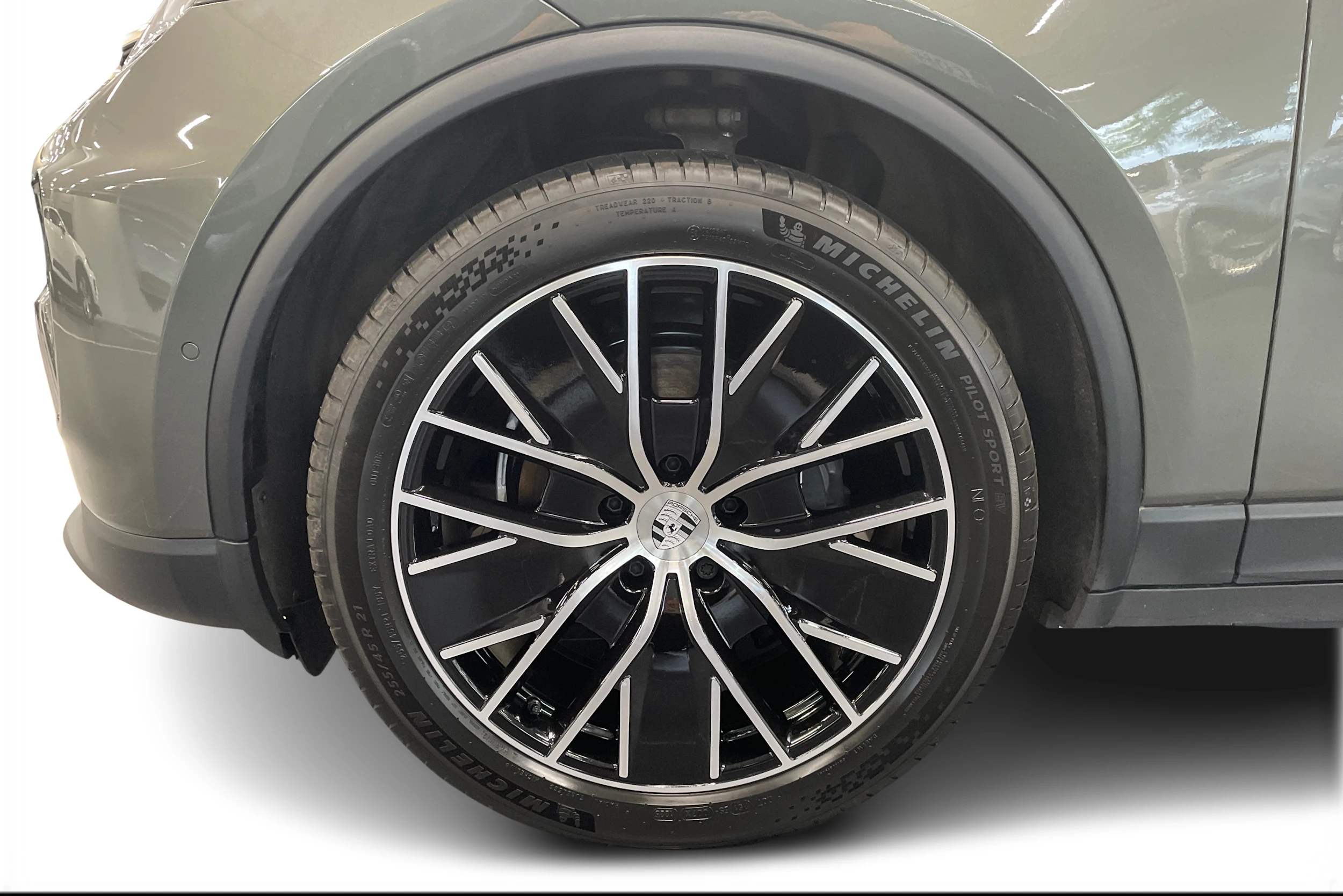 met. vihreä Porsche Macan 2026 kuva 9.