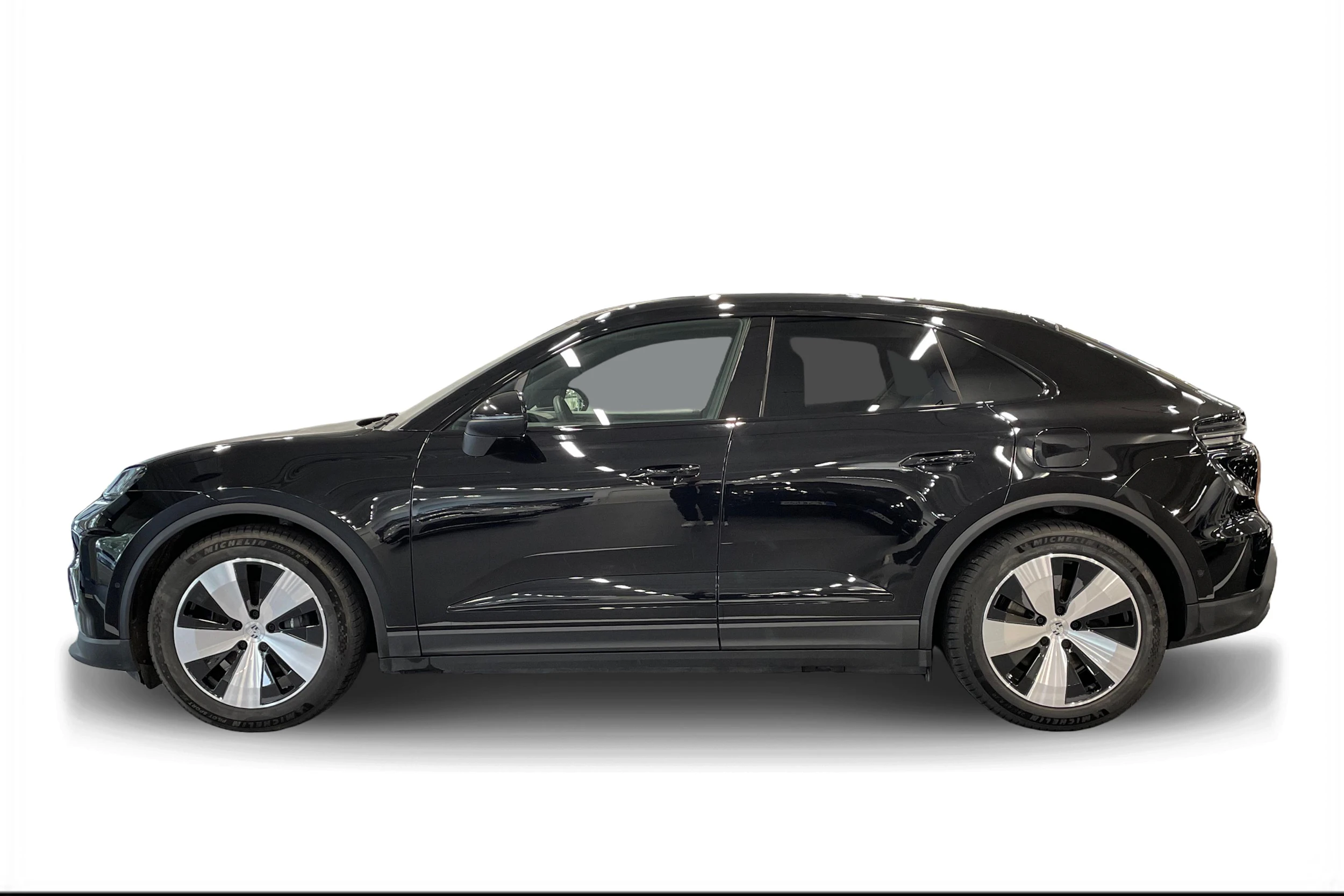 Musta Porsche Macan 2026 kuva 5.