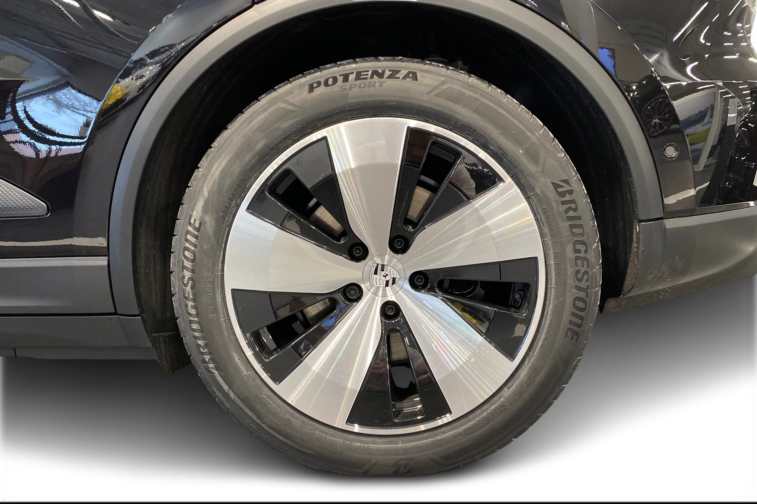 musta Porsche Macan 2026 kuva 7.