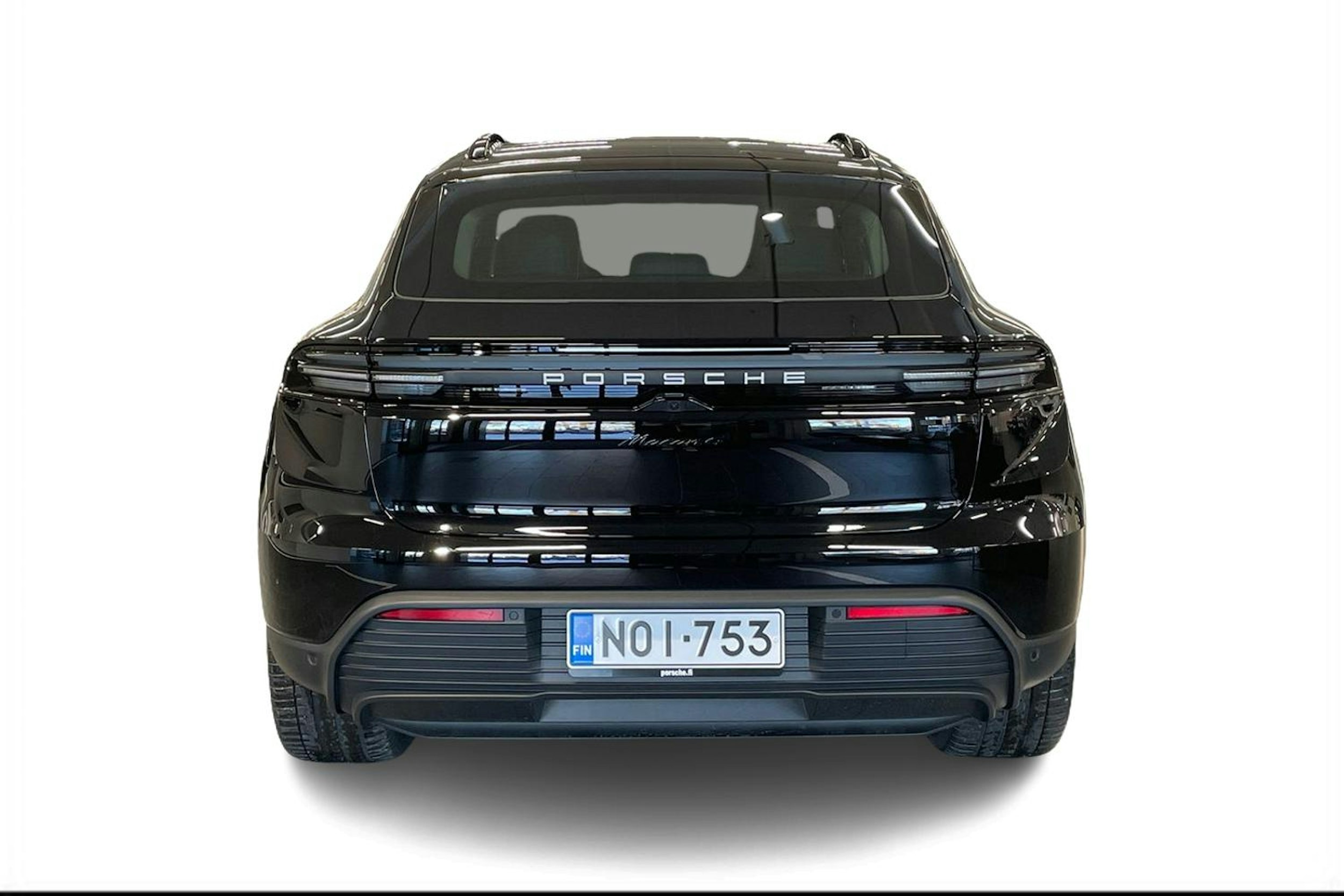 met. musta Porsche Macan 2026 kuva 3.