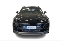met. musta Porsche Macan 2026 kuva 4.