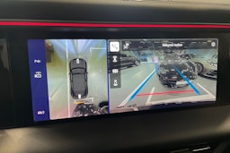 met. musta Porsche Macan 2026 kuva 15.