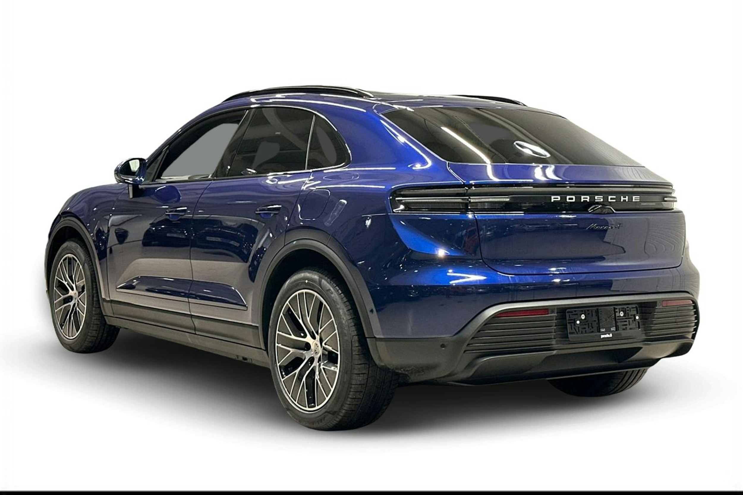 sininen Porsche Macan 2026 kuva 2.
