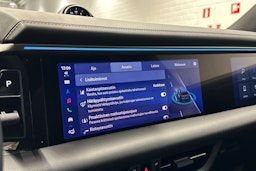 sininen Porsche Macan 2026 kuva 25.