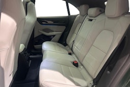 vihreä Porsche Macan 2026 kuva 8.