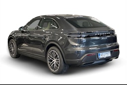 met. harmaa Porsche Macan 2026 kuva 2.