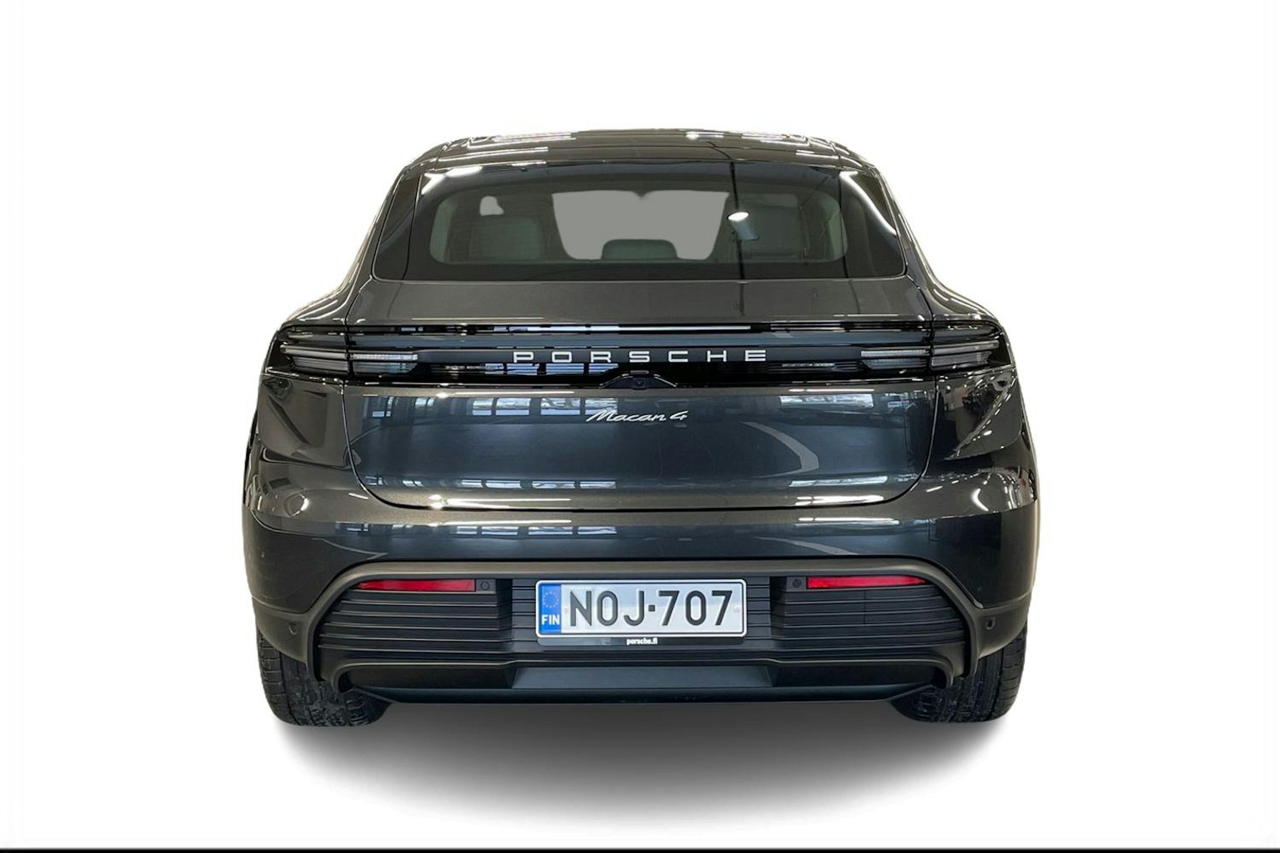 met. harmaa Porsche Macan 2026 kuva 3.