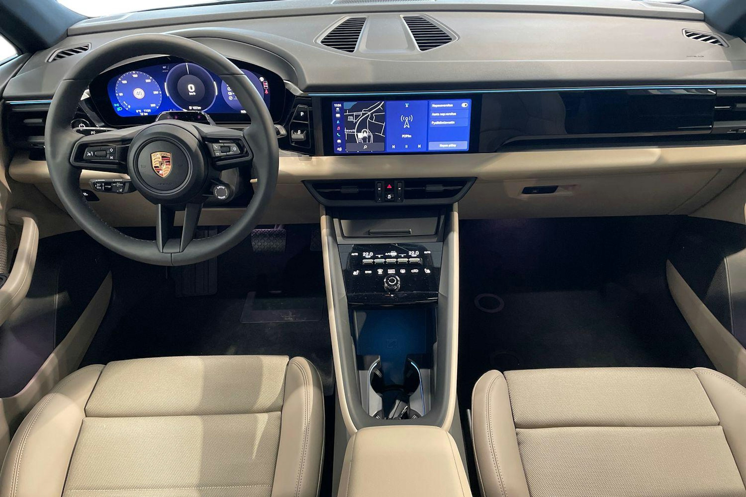 met. harmaa Porsche Macan 2026 kuva 7.