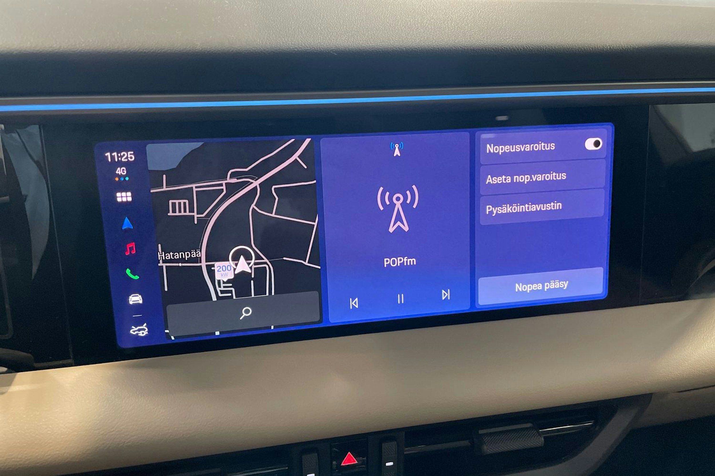 met. harmaa Porsche Macan 2026 kuva 10.