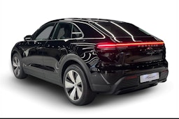 musta Porsche Macan 2026 kuva 2.