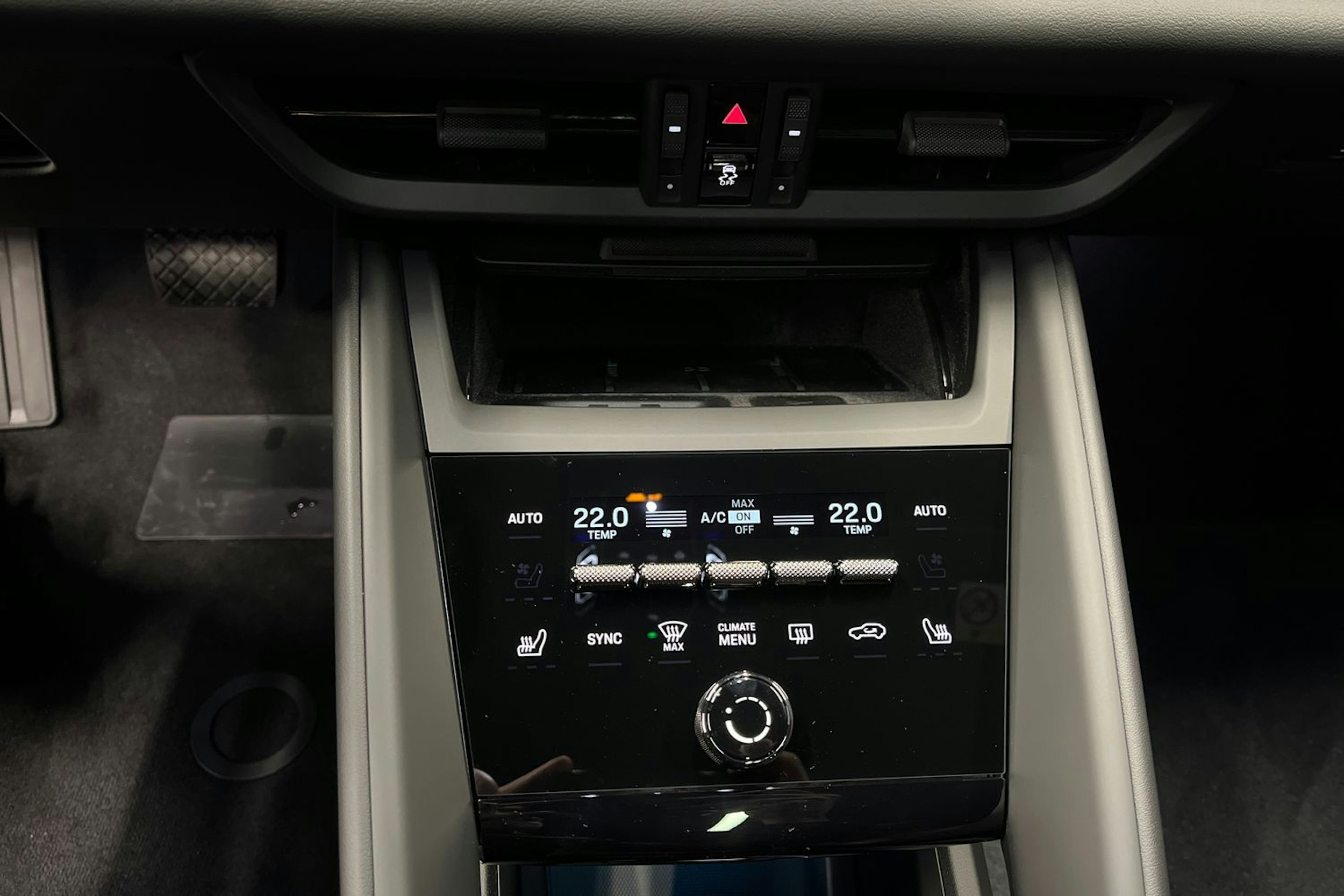 musta Porsche Macan 2026 kuva 15.