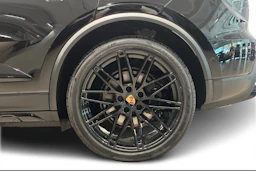 musta Porsche Macan 2026 kuva 9.