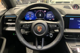 musta Porsche Macan 2026 kuva 11.