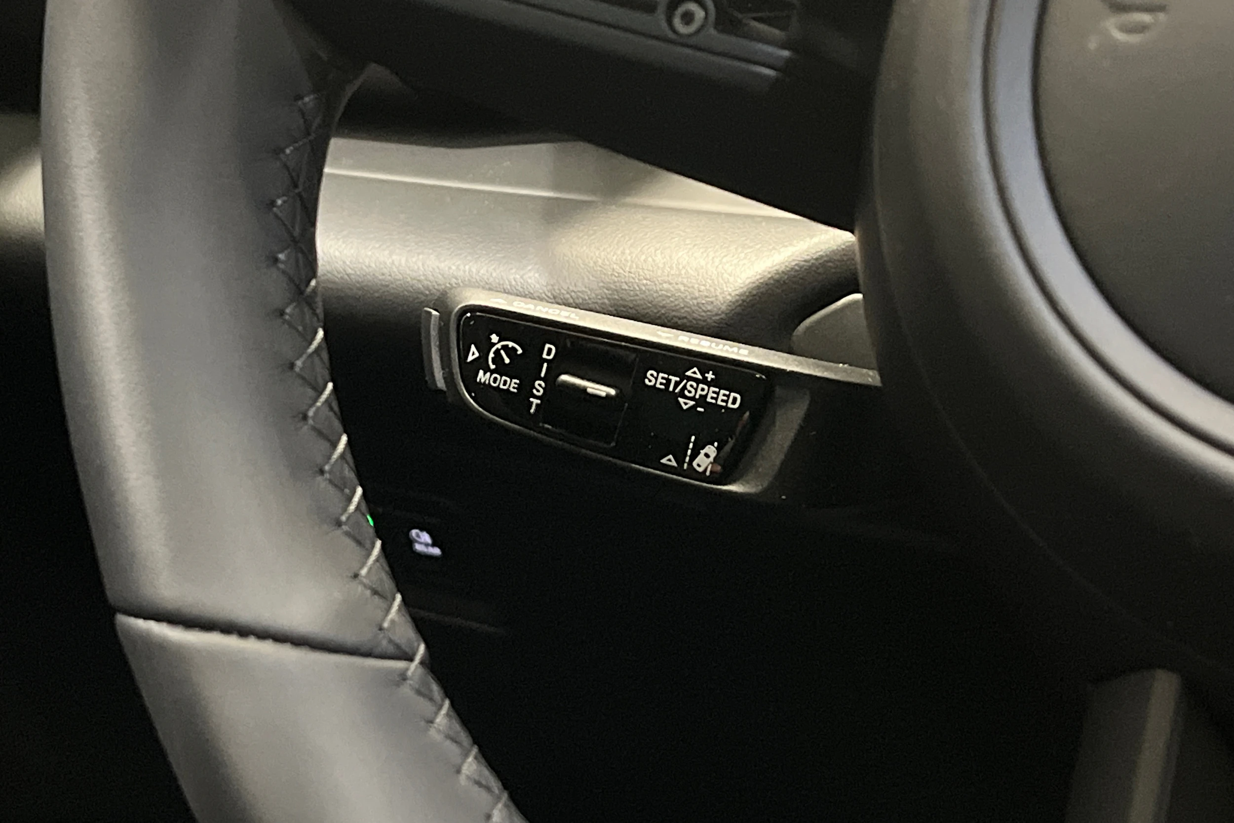 musta Porsche Macan 2026 kuva 12.