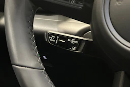 musta Porsche Macan 2026 kuva 12.